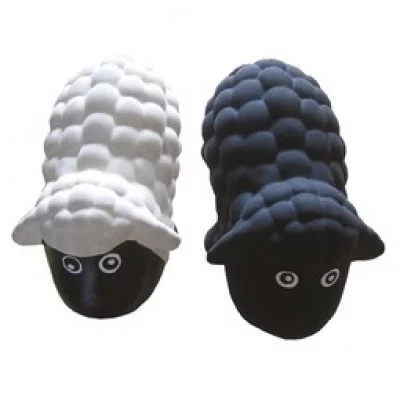 Іграшка для собак Toys Fun латексна Вівця з пищалкою,17,5 см